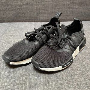 Adidas NMD R1 FW0431 Size 4.5 Junior Women's Sneakers